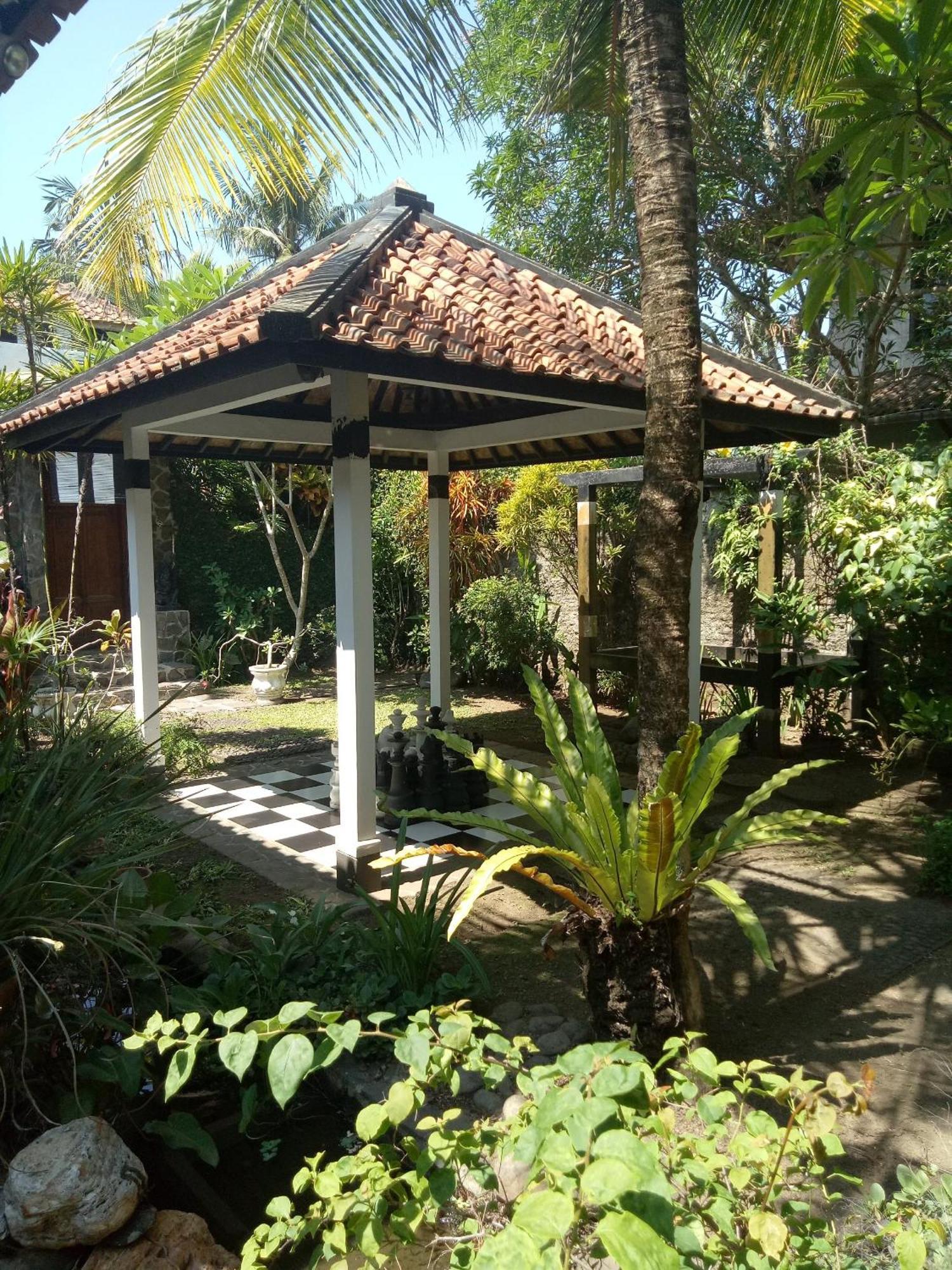Adams Homestay Pangandaran Esterno foto